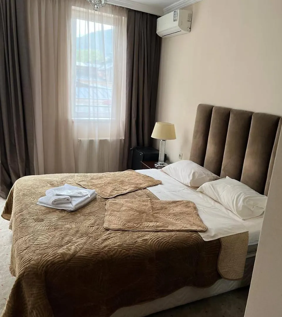 Ξενοδοχείο με διαμερίσματα Apart Hotel Four Rooms Τυφλίδα